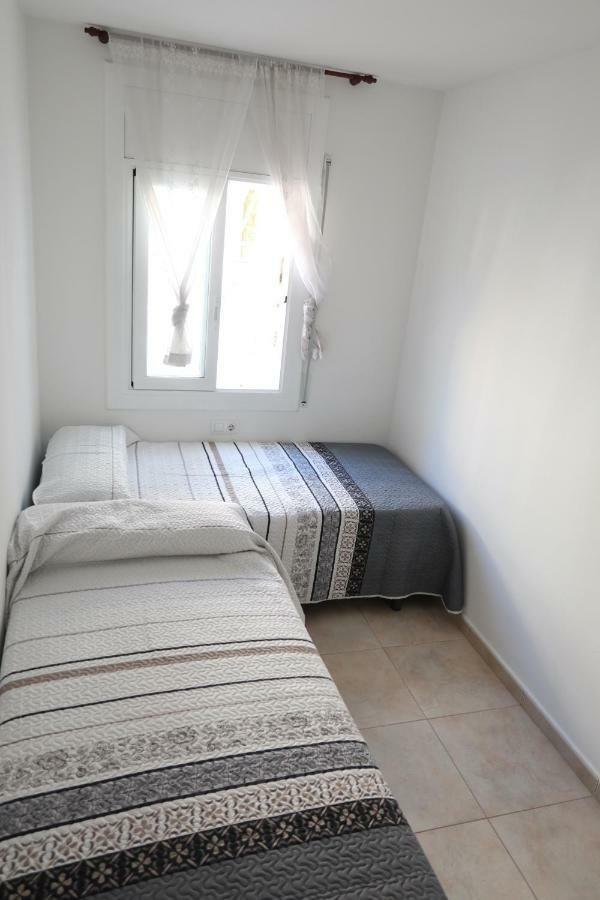 Appartement Orlina à Empuriabrava Extérieur photo